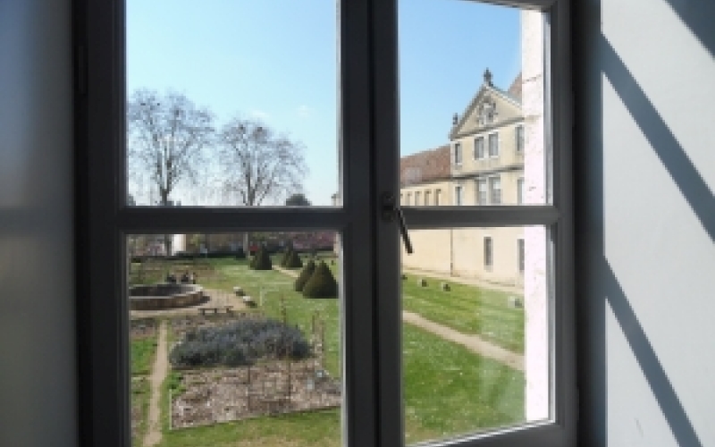 Une vue imprenable sur les jardins du monastère royal de Brou